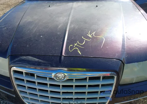 2005 Chrysler 300 Touring z USA, uszkodzony, nr VIN 2C3JA53G35H115884